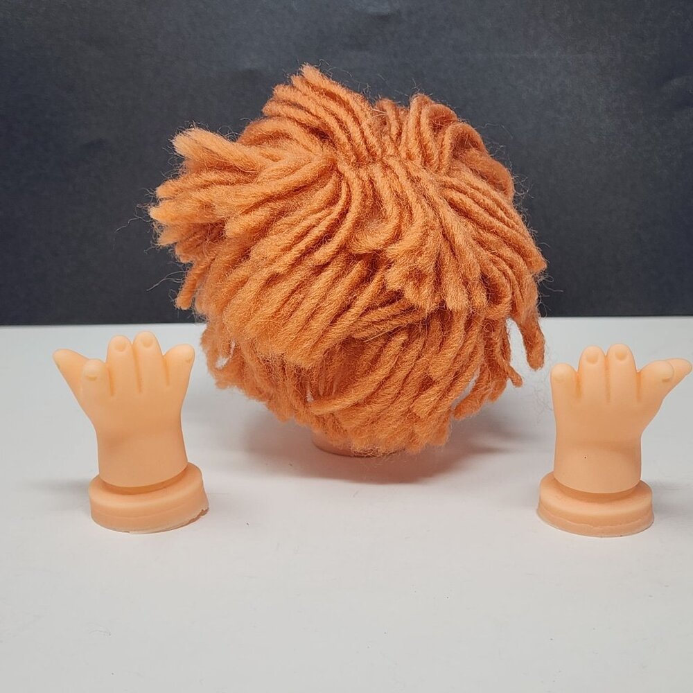 Doll Head Hands Plastic Brown Yarn Hair Blue Eyes Freckles Vintage Ice Cream 2.5 - Picture 3 of 6